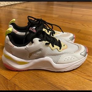 Puma Rise Glow Women's Sneakers